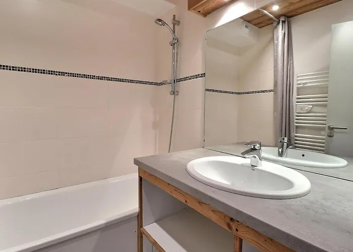 Lejlighed Confortable 2 Pieces, Skis Aux Pieds, Proche Commerces - Fr-1-182a-30 Courchevel